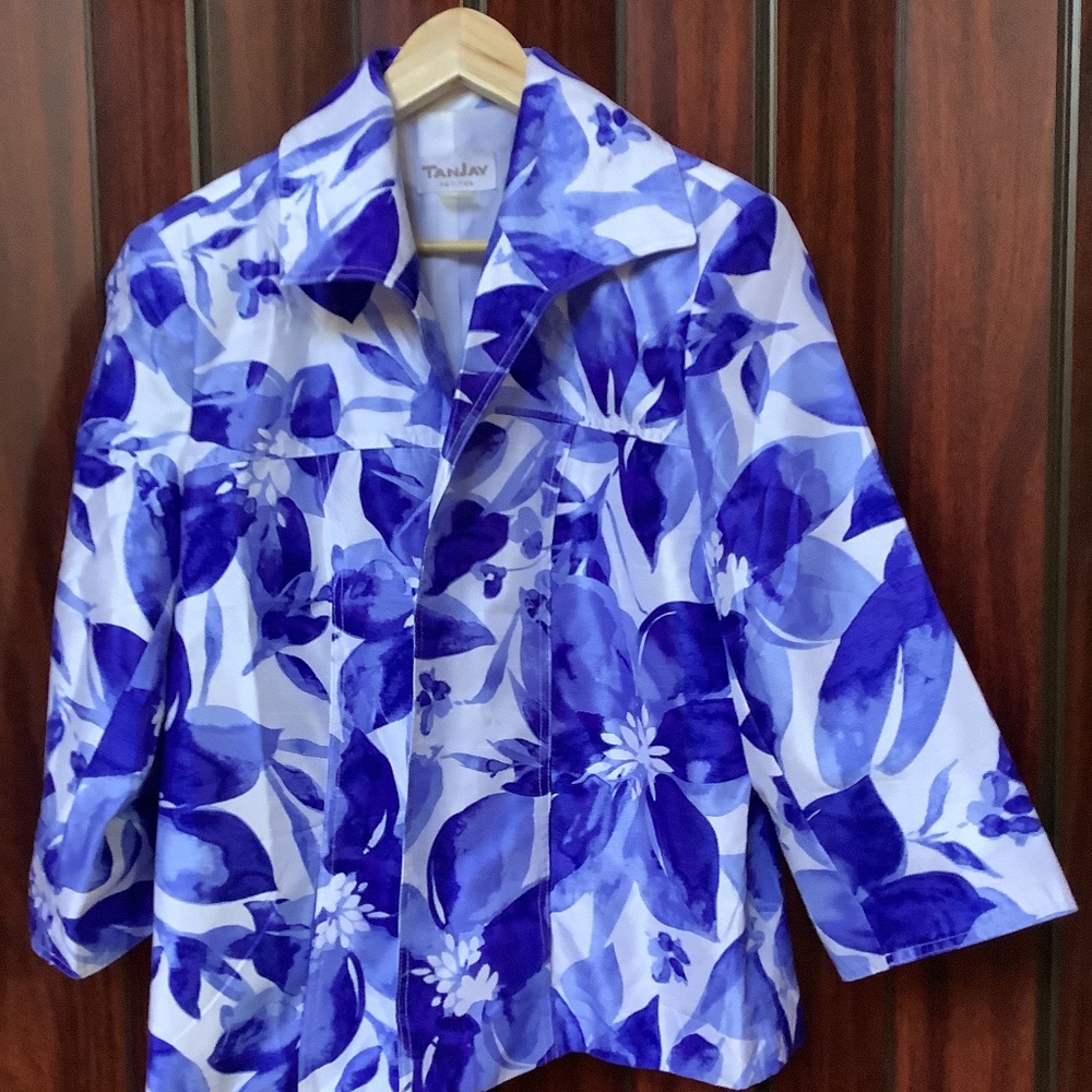 Blue/white floral jacket